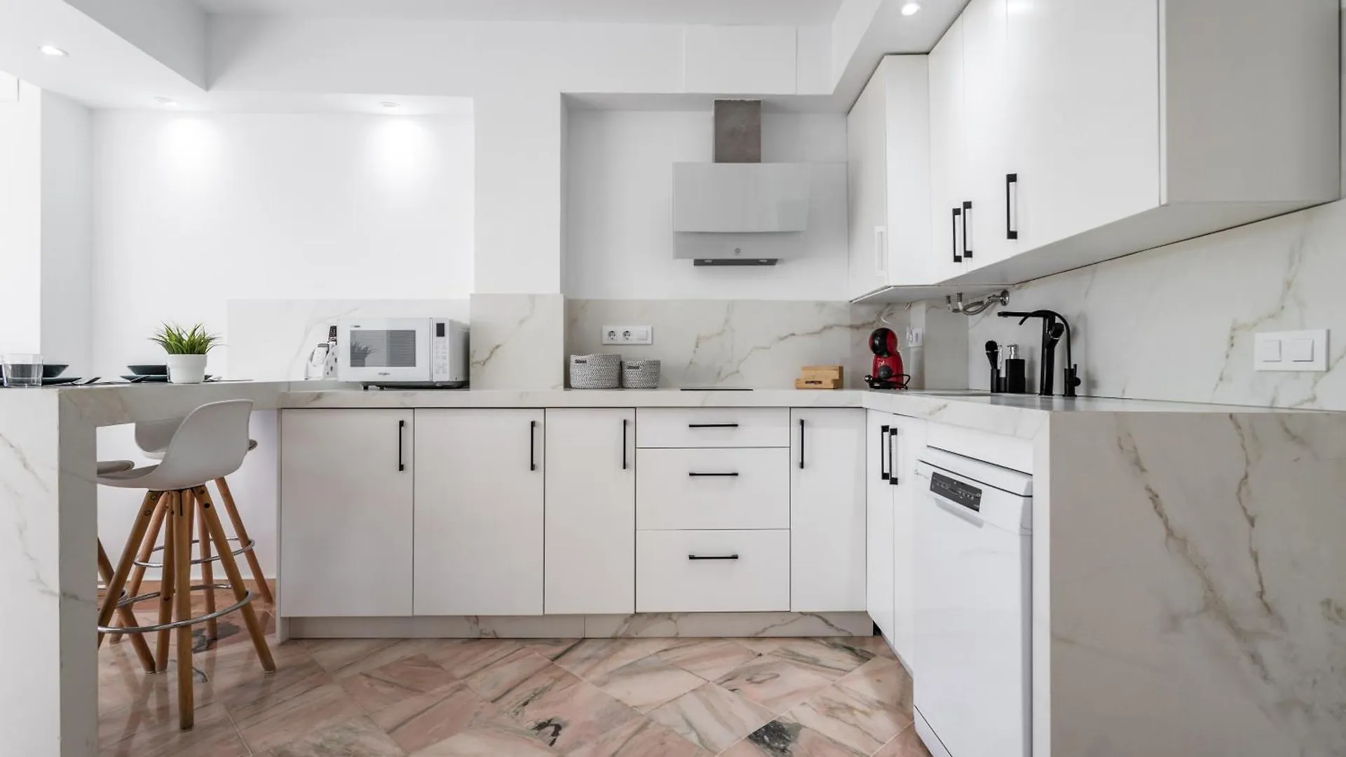 2 Estudios En La Romana Playa, Uno Con Vista Parcial Mar Y Otro Vista A La Piscina Marbella