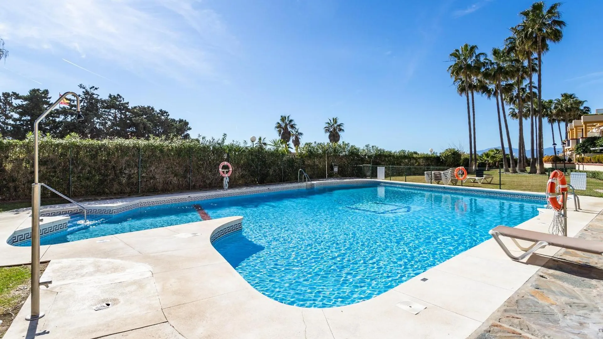 2 Estudios En La Romana Playa, Uno Con Vista Parcial Mar Y Otro Vista A La Piscina Marbella Apartment